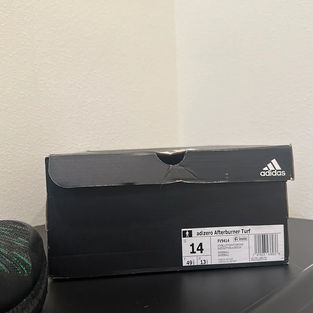 Adidas Ultraboost DNA x Von Miller Men's Mid Shoes - Picture 13 of 15